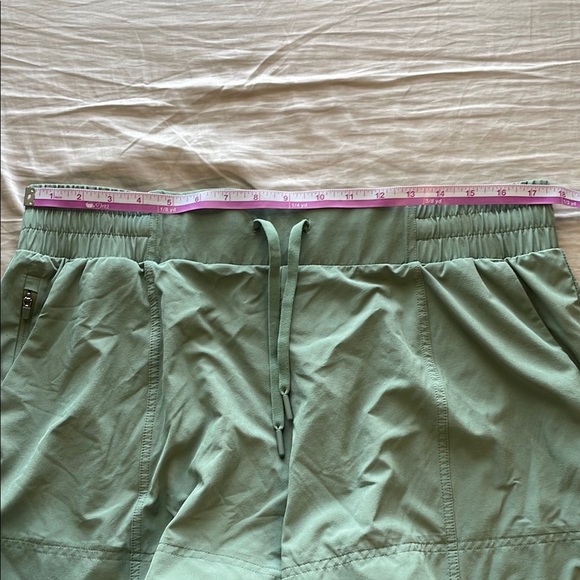 Green All In Motion Shorts 4” size‎ large - Picture 8 of 10